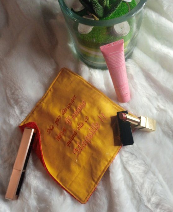 Serviette Make-up / soin ) 